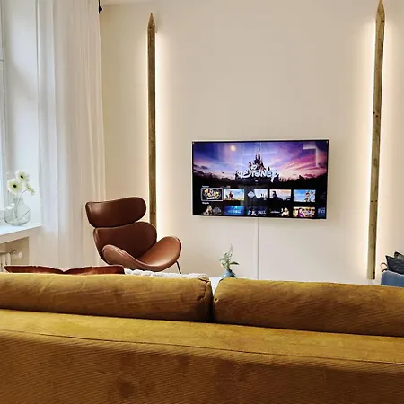 Luxury 3-bedroom On Beautiful Street Of * 헬싱키