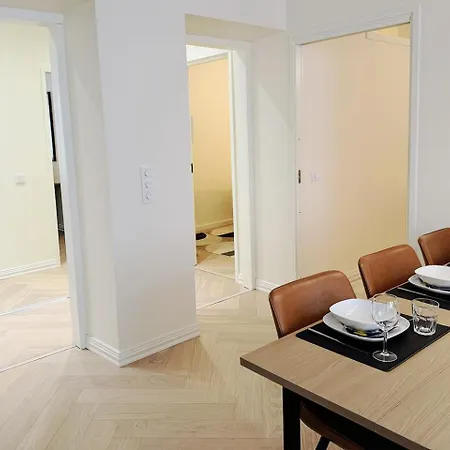 Luxury 3-bedroom On Beautiful Street Of 아파트 헬싱키