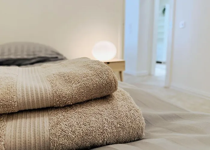 Luxury 3-bedroom On Beautiful Street Of Διαμέρισμα