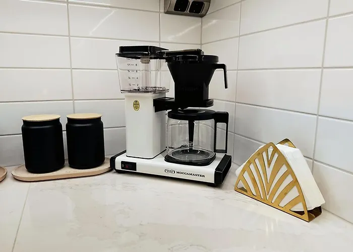 Διαμέρισμα Luxury 3-bedroom On Beautiful Street Of