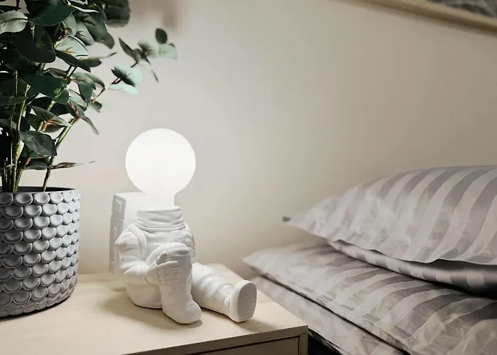 Luxury 3-bedroom On Beautiful Street Of Ελσίνκι