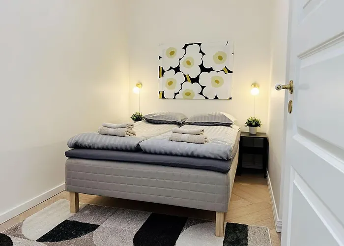 Luxury 3-bedroom On Beautiful Street Of Διαμέρισμα *