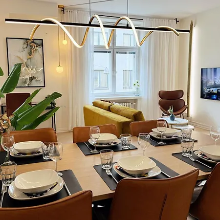 Luxury 3-bedroom On Beautiful Street Of * Ελσίνκι