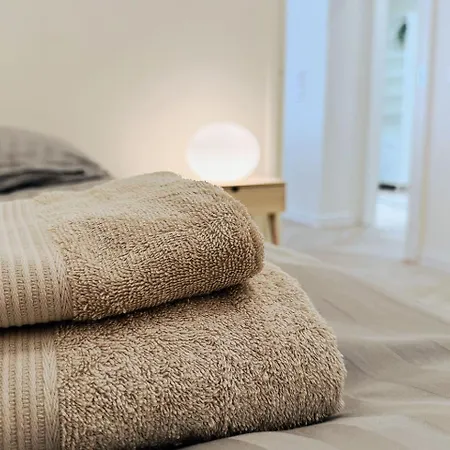 Luxury 3-bedroom On Beautiful Street Of Apartman